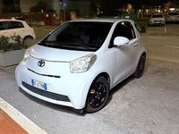 Usata Toyota iQ 98 CV (72 kW) 2009 Grigio Utilitaria