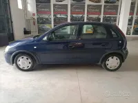 Usata Opel Corsa Enjoy 69 CV (50 kW) 2004 Blu Utilitaria