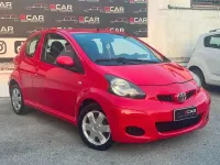 Usata Toyota Aygo Sol 68 CV (50 kW) 2009 Rosso Utilitaria
