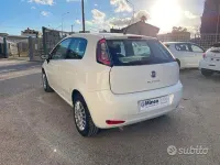 Usata Fiat Punto 75 CV (55 kW) 2014 Bianco Utilitaria