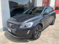 Usata Volvo XC60 Business Edition 150 CV (110 kW) 2017 Grigio SUV