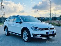 Usata VW Golf Alltrack Executive 110 CV (80 kW) 2016 Bianco Station wagon