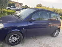 Usata Lancia Ypsilon 60 CV (44 kW) 2008 Bluazzurro Utilitaria