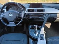 Begagnad BMW 318 143 HK (105 kW) 2014 Grå Kombi
