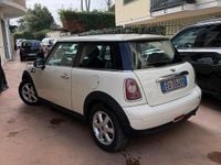 Usata Mini ONE 74 CV (54 kW) 2010 Beige Utilitaria