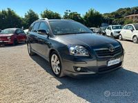 Usata Toyota Avensis 126 CV (92 kW) 2007 Grigio Station wagon