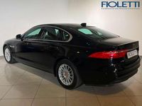 Usata Jaguar XF Prestige 163 CV (119 kW) 2018 Nero Berlina