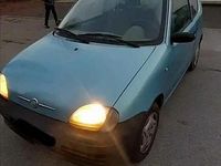 Usata Fiat 600 54 CV (39 kW) 2005 Blu Berlina