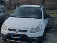 Usata Fiat Sedici 120 CV (88 kW) 2008 Bianco SUV