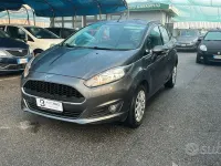 Usata Ford Fiesta Titanium 60 CV (44 kW) 2016 Grigio Utilitaria