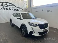 Usata Peugeot 2008 Allure 110 CV (80 kW) 2021 Bianco SUV