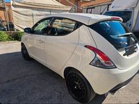 Usata Lancia Ypsilon 69 CV (50 kW) 2015 Utilitaria