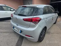 Usata Hyundai i20 85 CV (62 kW) 2017 Grigio Berlina
