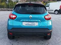 Usata Renault Captur Intens 90 CV (66 kW) 2016 Blu SUV