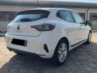 Usata Renault Clio V Evolution 101 CV (74 kW) 2023 Bianco Berlina
