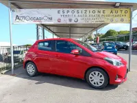 Usata Toyota Yaris 72 CV (52 kW) 2019 Rosso Berlina