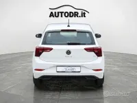 Usata VW Polo Life 90 CV (66 kW) 2022 Pure white Utilitaria