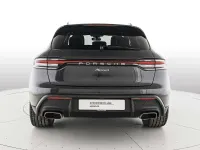 Usata Porsche Macan 265 CV (194 kW) 2023 Grigio vulcano metallizzato SUV
