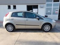 Usata Fiat Grande Punto Dynamic 75 CV (55 kW) 2008 Grigio Utilitaria