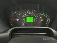Usata Ford Fusion 80 CV (58 kW) 2012 Nero Utilitaria