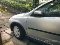 Usata Opel Corsa 58 CV (42 kW) 2001 Grigio Utilitaria