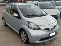 Usata Toyota Aygo 68 CV (50 kW) 2008 Marrone Utilitaria