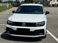 Usata VW Tiguan R-line 190 CV (139 kW) 2018 Bianco SUV