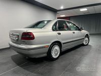 Usata Volvo S40 90 CV (66 kW) 1998 Grigio Berlina