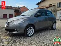 Usata Lancia Ypsilon 69 CV (50 kW) 2013 Grigio Utilitaria