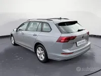 Usata VW Golf VIII Life 116 CV (85 kW) 2025 Grigio Station wagon