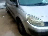 Usata Renault Scenic E-Tech 120 CV (88 kW) 2005 Grigio Berlina