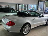 Usata Mercedes SL500 306 CV (225 kW) 2001 Argento Cabrio