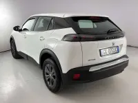 Usata Peugeot 2008 Active 110 CV (80 kW) 2022 Bianco SUV