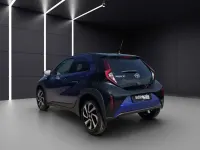 Nuova Toyota Aygo X Trend 72 CV (52 kW) 2025 Tarragon green & black SUV