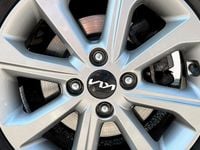 Usata Kia Stonic Urban 100 CV (73 kW) 2023 Blu SUV