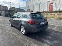 Usata Opel Astra Cosmo 110 CV (80 kW) 2011 Grigio Station wagon