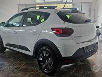 Nuova Dacia Sandero Essentiel 2025 Bianco SUV