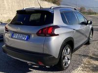 Usata Peugeot 2008 Allure 102 CV (75 kW) 2019 SUV