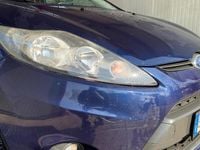 Usata Ford Fiesta 60 CV (44 kW) 2011 Blu Utilitaria