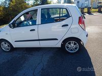 Usata Hyundai i10 66 CV (48 kW) 2010 Bianco Utilitaria