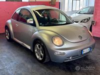 Usata VW Beetle 90 CV (66 kW) 2003 Grigio Utilitaria