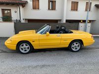 Usata Alfa Romeo Spider 128 CV (94 kW) 1992 Giallo Cabrio
