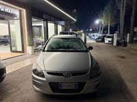 Usata Hyundai i30 Active 108 CV (79 kW) 2010 Argento Station wagon