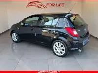Usata Opel Corsa Cosmo 80 CV (58 kW) 2009 Nero Berlina