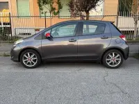 Usata Toyota Yaris Lounge 99 CV (72 kW) 2012 Utilitaria