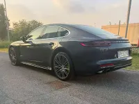 Usata Porsche Panamera 330 CV (242 kW) 2018 Verde Berlina