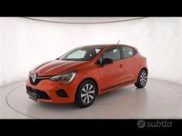 Usata Renault Clio V Equilibre 66 CV (48 kW) 2023 Arancione Berlina