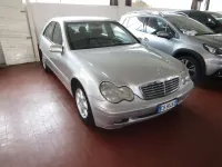 Usata Mercedes C200 Elegance 163 CV (119 kW) 2002 Argento Berlina