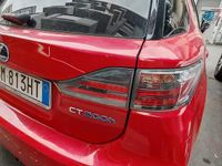 Usata Lexus CT200h 99 CV (72 kW) 2021 Rosso Station wagon