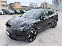 Usata Volvo EX30 Core 75 kW (102 CV) 2024 Nero SUV